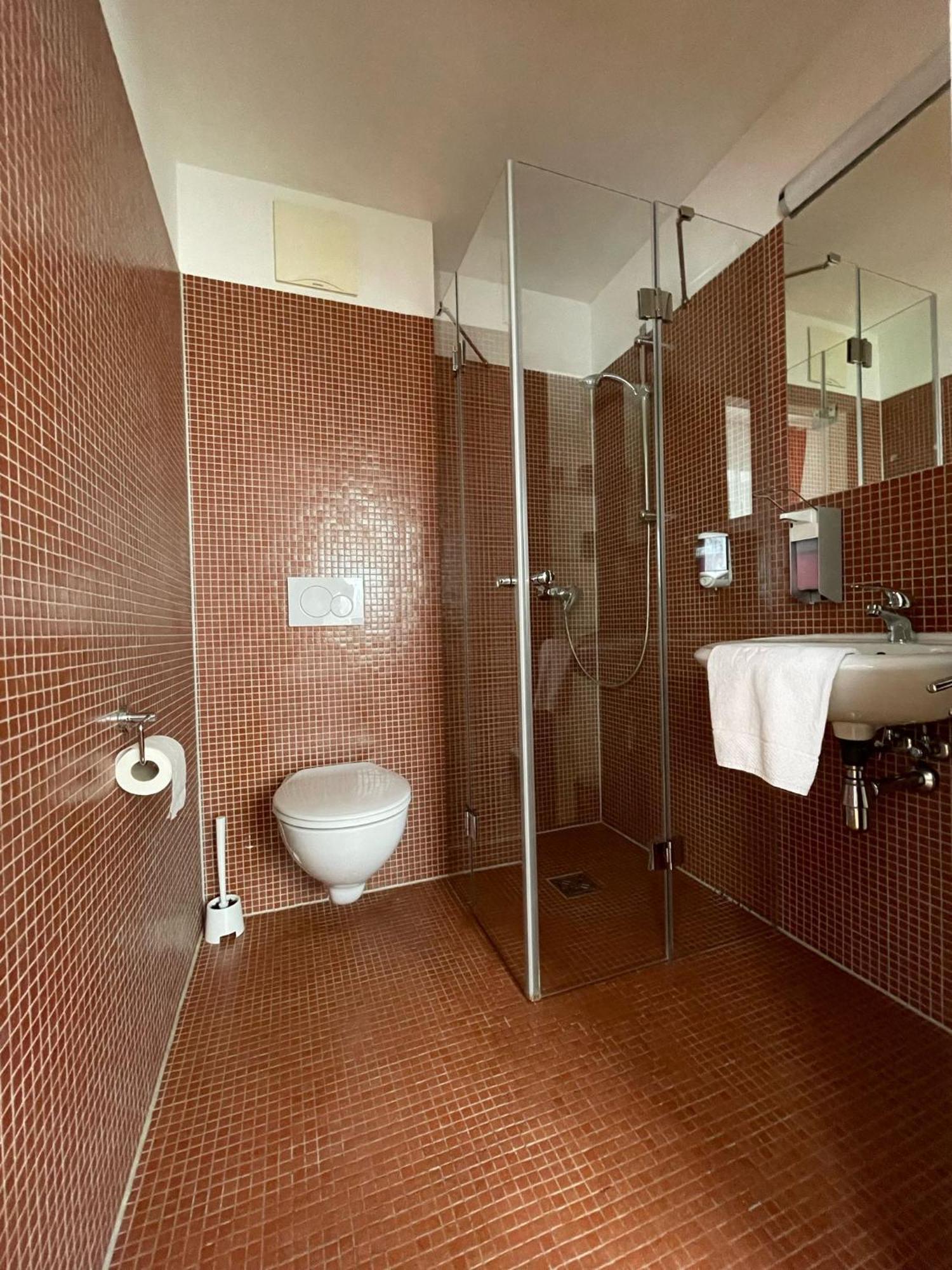 Workbase Hostel Виена Екстериор снимка