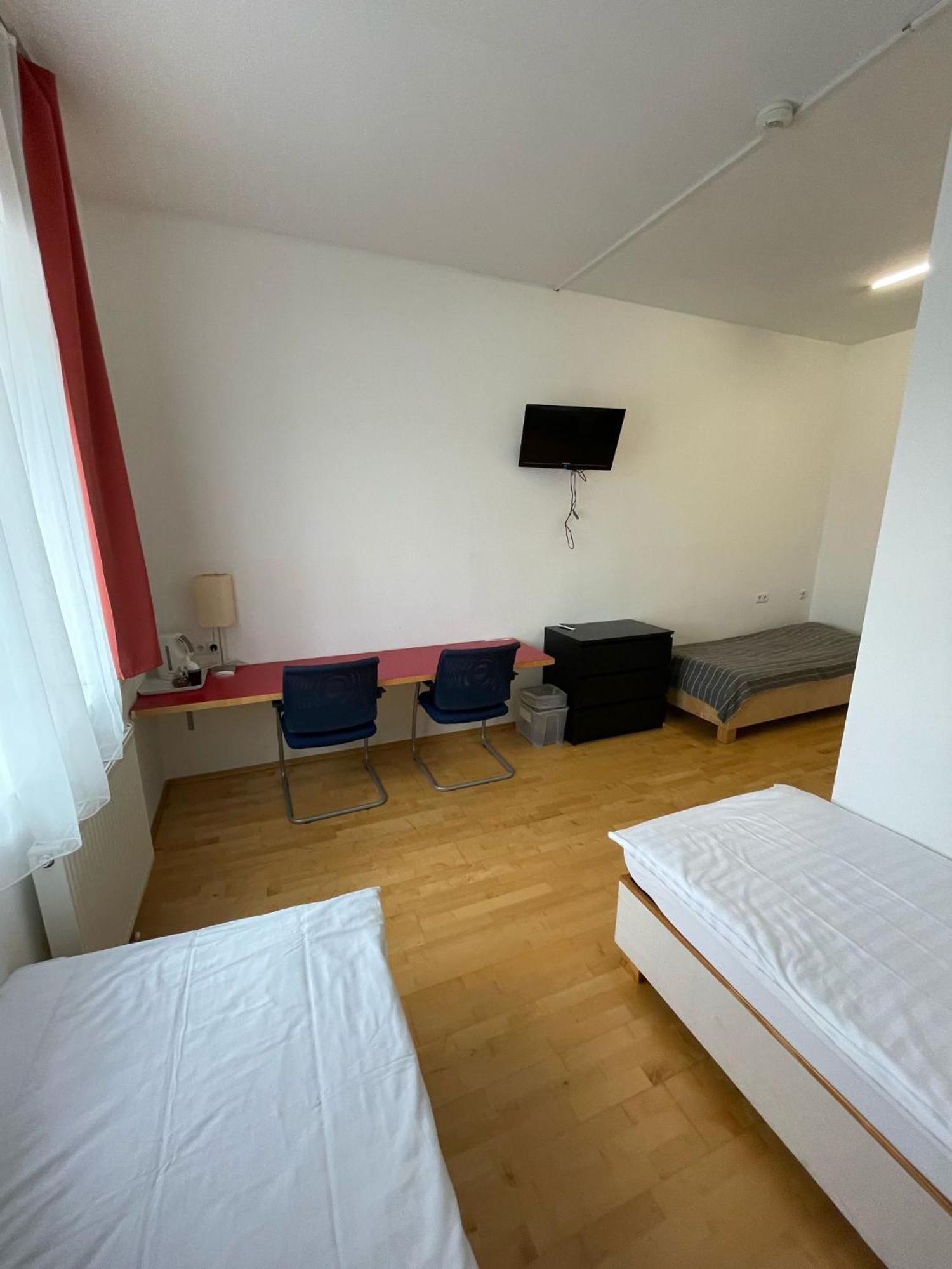 Workbase Hostel Виена Екстериор снимка