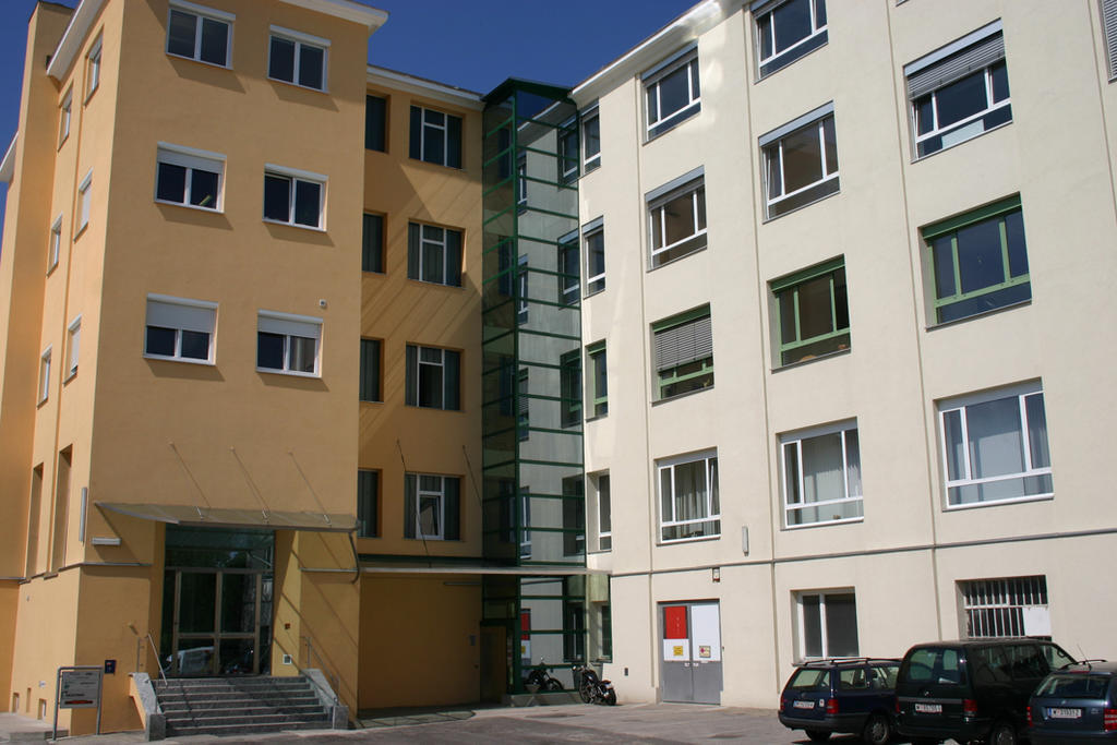 Workbase Hostel Виена Екстериор снимка
